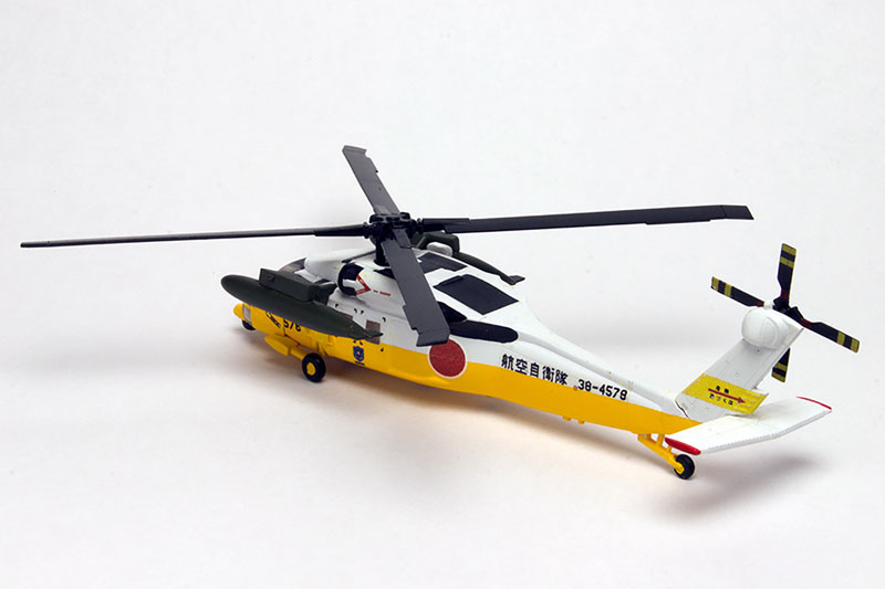 よみがえる空『航空自衛隊 UH-60J ＆ U-125A』1/144 プラモデル-006
