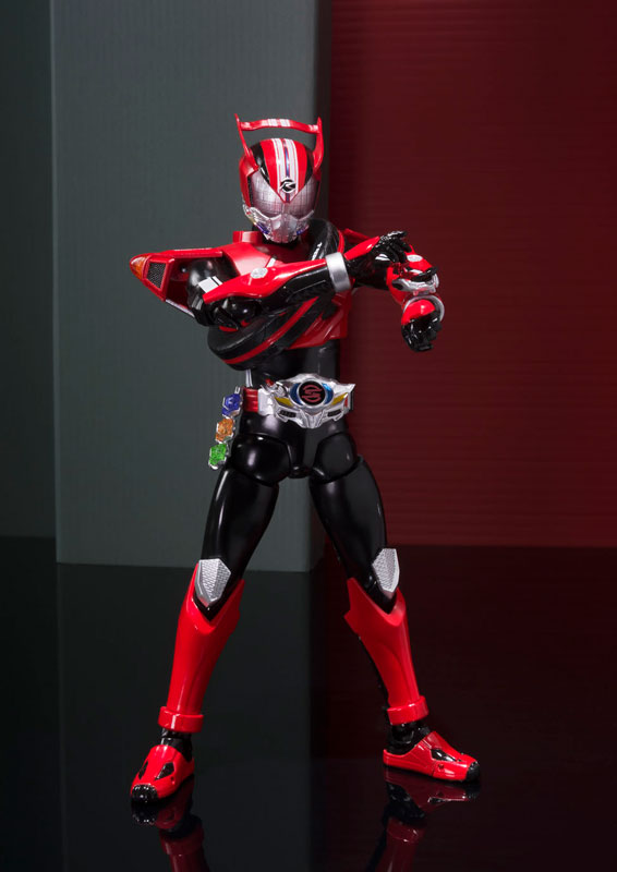 S.H.フィギュアーツ『仮面ライダードライブ タイプスピード -Kamen Rider Kicks Ver.-』可動フィギュア-004