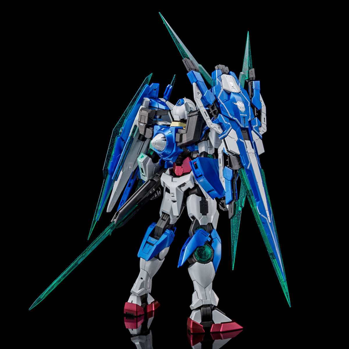 MG 1/100『ダブルオークアンタフルセイバー［スペシャルコーティング］』ガンダム00V戦記 プラモデル-003