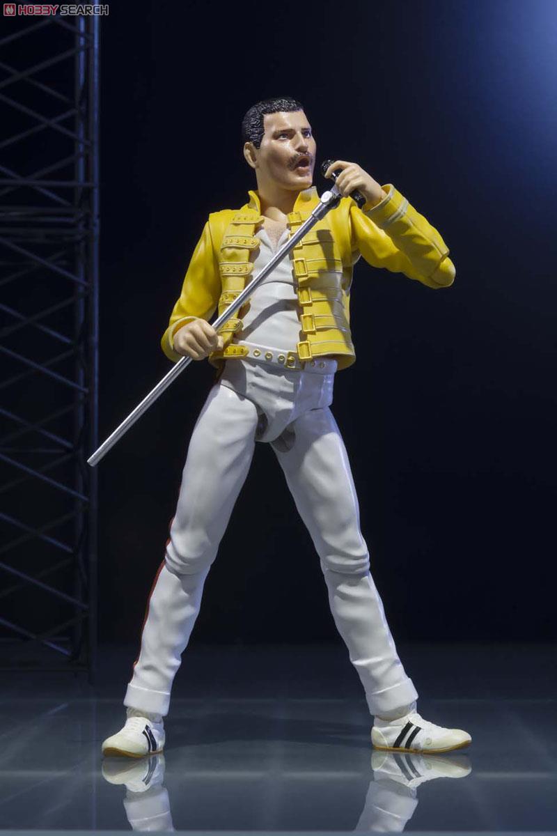 Queen S H フィギュアーツ フレディ マーキュリー Live At Wembley Stadium 可動フィギュア Bandai Spirits より19年8月再販予定 人気フィギュア安値で予約 トイゲット Blog