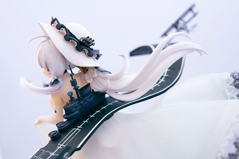 アズールレーン『イラストリアス』1/8 完成品フィギュア-014