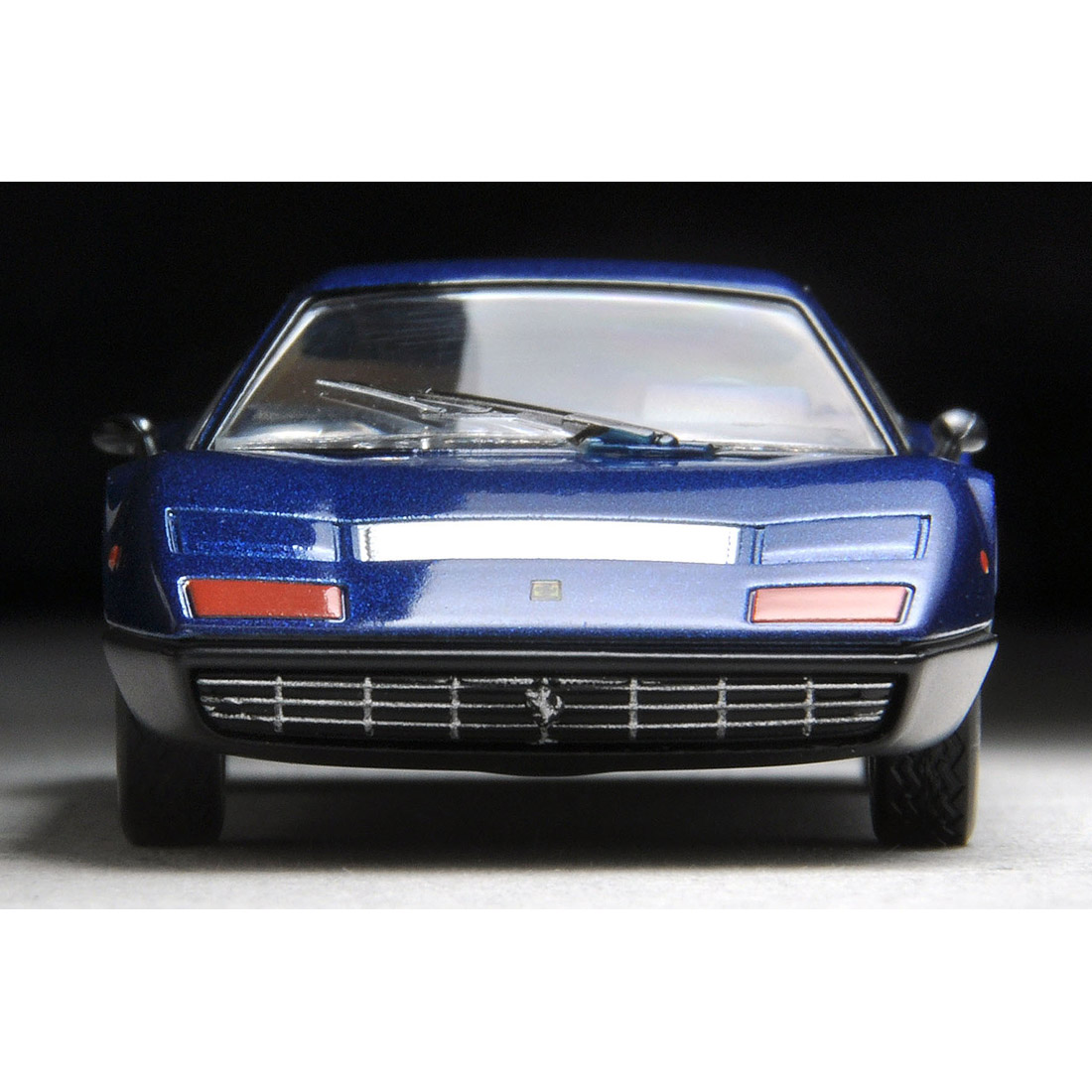トミカリミテッドヴィンテージ ネオ『フェラーリ 512 BB（赤/黒）』ミニカー-013