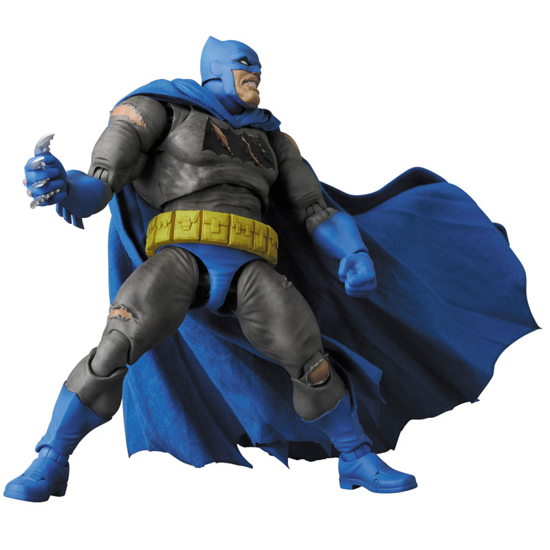 マフェックス No.119 MAFEX『バットマン／BATMAN（TDKR：The Dark Knight Triumphant）』可動フィギュア-006