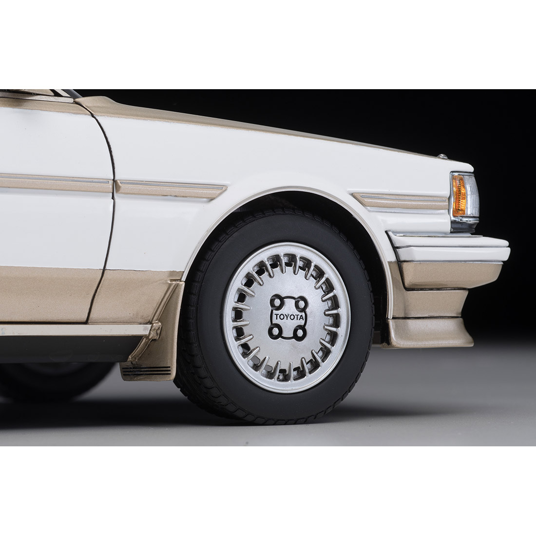 イグニッションモデル×トミーテック T-IG1809『クレスタ スーパールーセント エクシード（パールホワイト）』ミニカー-017