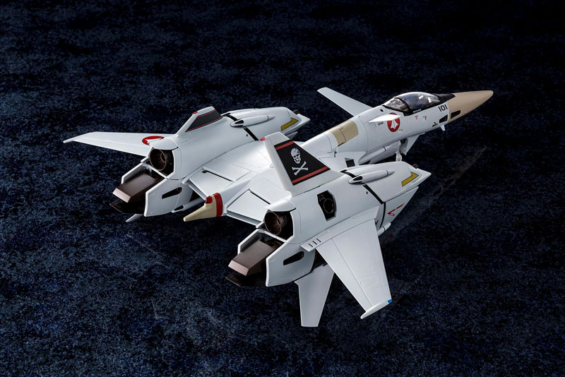 超時空要塞マクロス Flash Back 2012『完全変形VF-4A ライトニングIII 一条輝 搭乗機』1/60 可変可動フィギュア-002