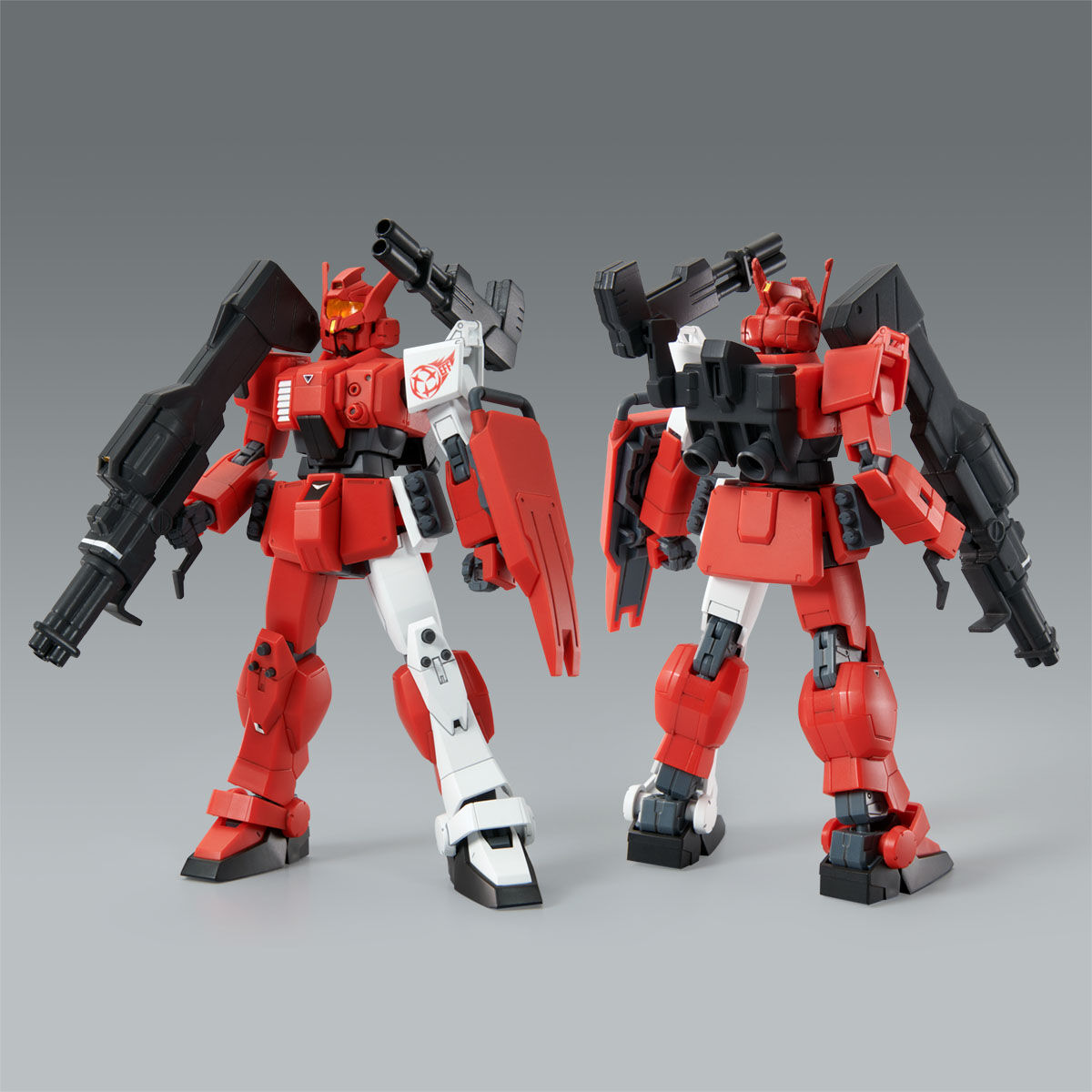 【限定販売】HG 1/144『赤い三巨星チームセット』機動戦士ガンダム 戦場の絆II プラモデル-002