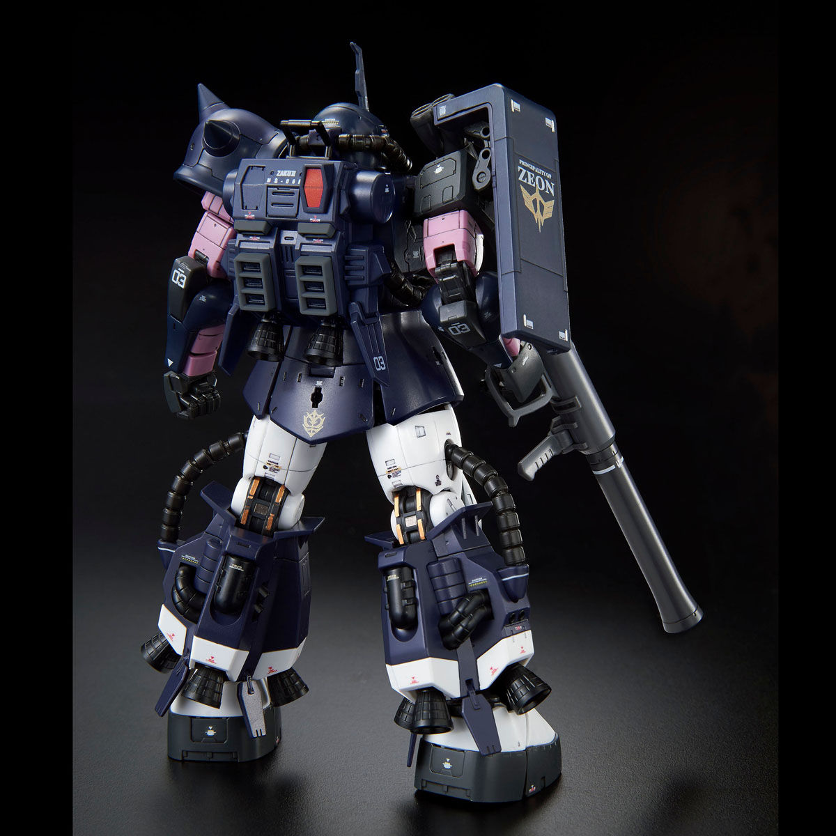 【限定販売】【再販】RG 1/144『黒い三連星専用ザクII』プラモデル-003