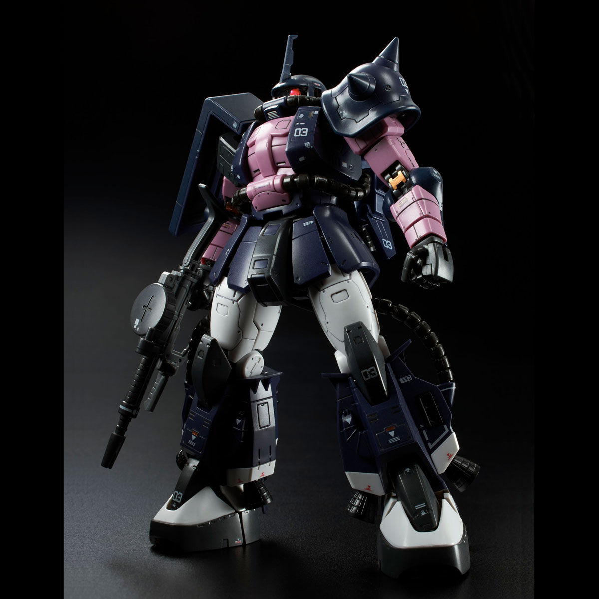 【限定販売】【再販】RG 1/144『黒い三連星専用ザクII』プラモデル-007