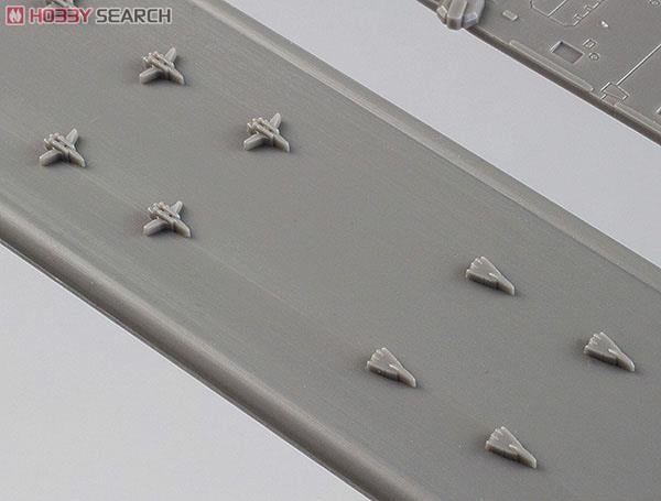 【再販】1/4000『SDF-1 マクロス 要塞艦 “劇場版”』超時空要塞マクロス 愛・おぼえていますか プラモデル-009