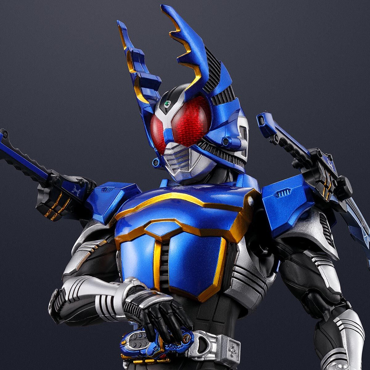 【限定販売】S.H.Figuarts（真骨彫製法）『仮面ライダーガタック ライダーフォーム 真骨彫製法 10th Anniversary Ver.』可動フィギュア-001