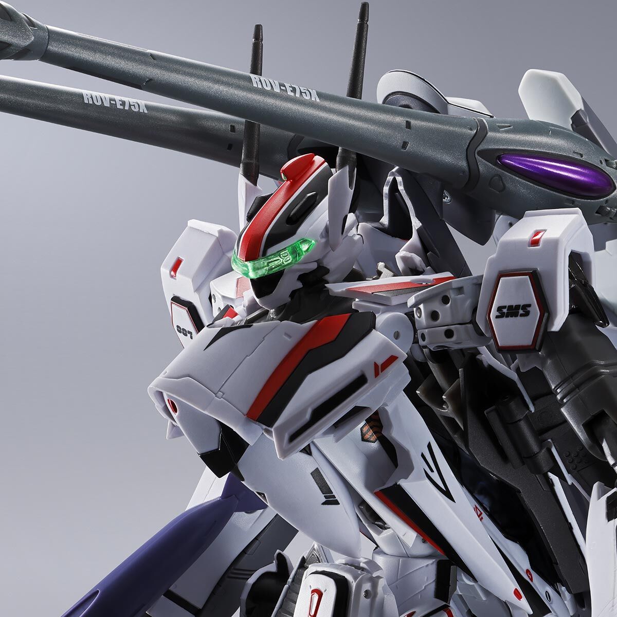 【限定販売】DX超合金『VF-25F トルネードメサイアバルキリー（早乙女アルト機）リバイバルVer.』可変可動フィギュア-001