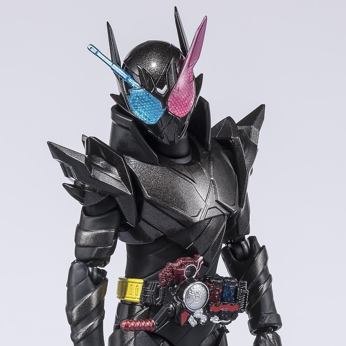 【限定販売】S.H.Figuarts『仮面ライダービルド ラビットタンクハザードフォーム 平成ジェネレーションズエディション』可動フィギュア-001