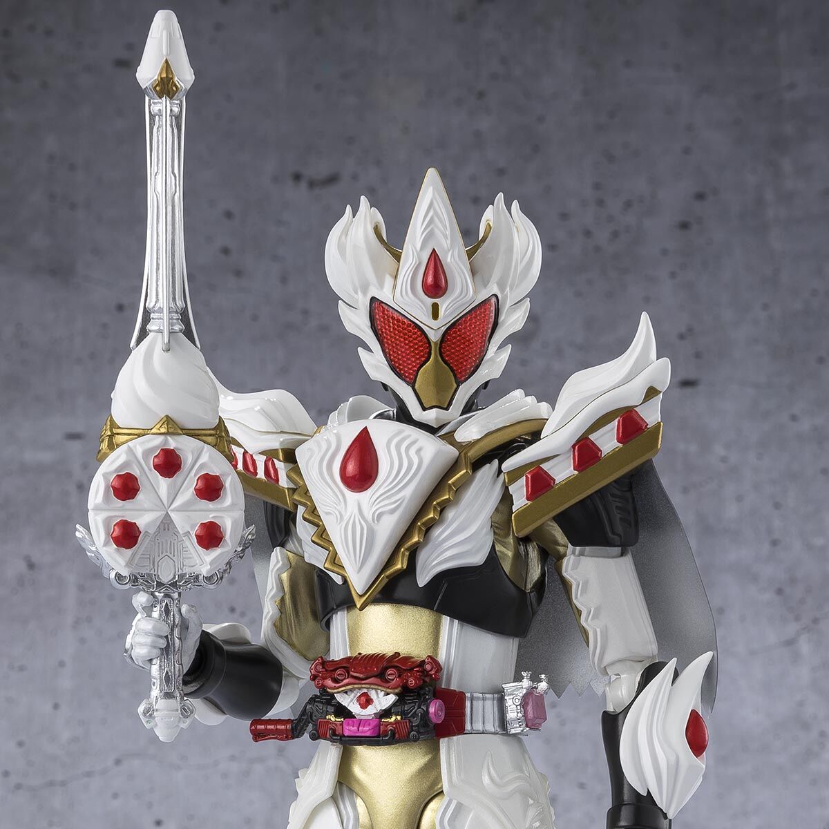 【限定販売】S.H.Figuarts『仮面ライダーガヴ ケーキングフォーム』可動フィギュア-001
