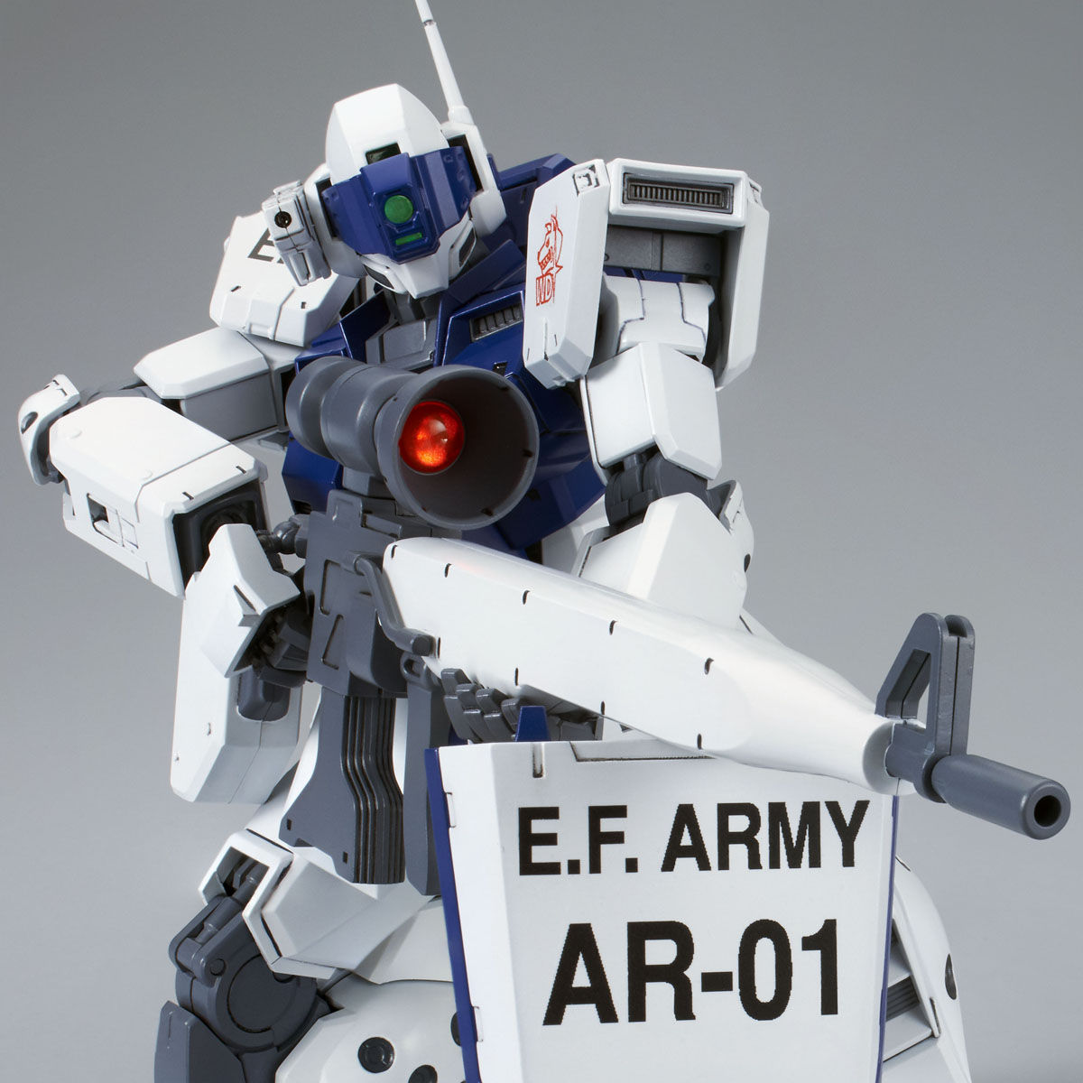 【限定販売】【再販】MG 1/100『ジム・スナイパーII（ホワイト・ディンゴ隊仕様）』機動戦士ガンダム外伝 コロニーの落ちた地で･･･ プラモデル-001
