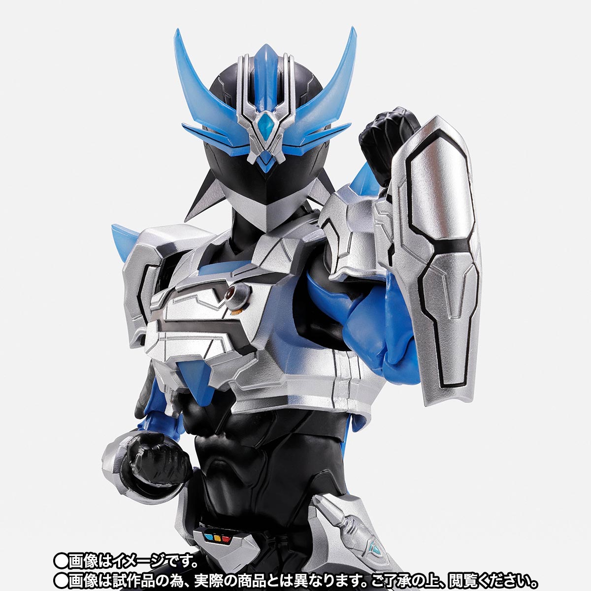 【限定販売】S.H.Figuarts（真骨彫製法）『ウイングマン ガーダーシルエット』可動フィギュア-001