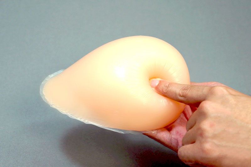 【限定販売】ドールズフロントライン『VSK-94 聖夜の警官』立体枕カバー-007