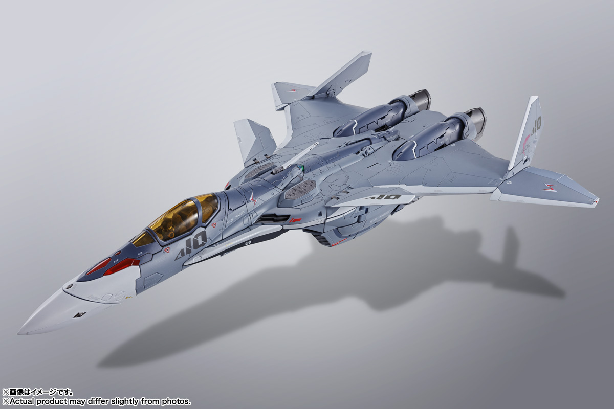 DX超合金『VF-31A カイロス マクロスΔ10th Anniv.』可変可動フィギュア-001