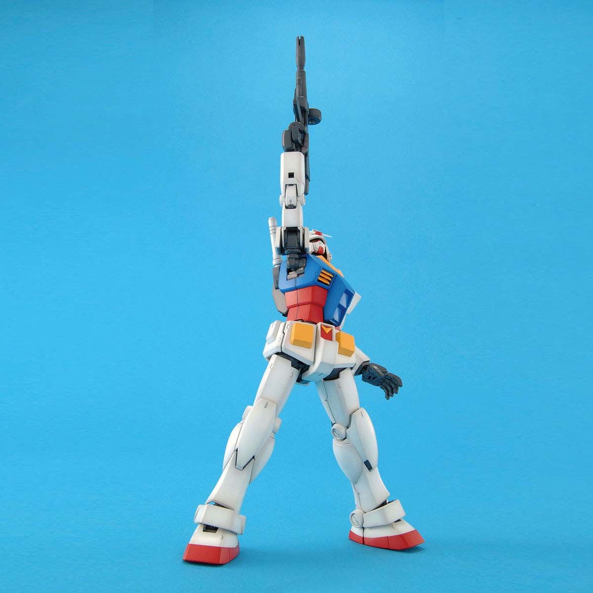 【再販】MG 1/100『RX-78-2ガンダム Ver2.0』機動戦士ガンダム プラモデル-003
