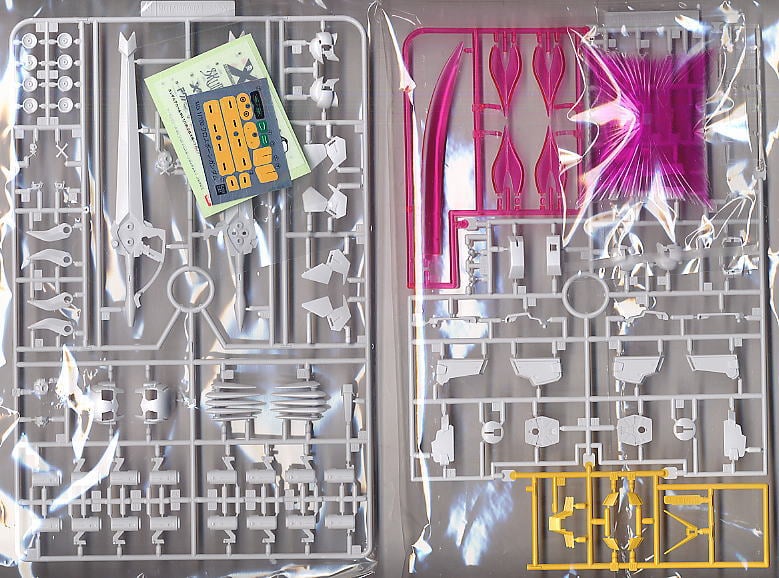 【再販】MG 1/100『クロスボーンガンダムX-1フルクロス』機動戦士クロスボーン・ガンダム プラモデル-007