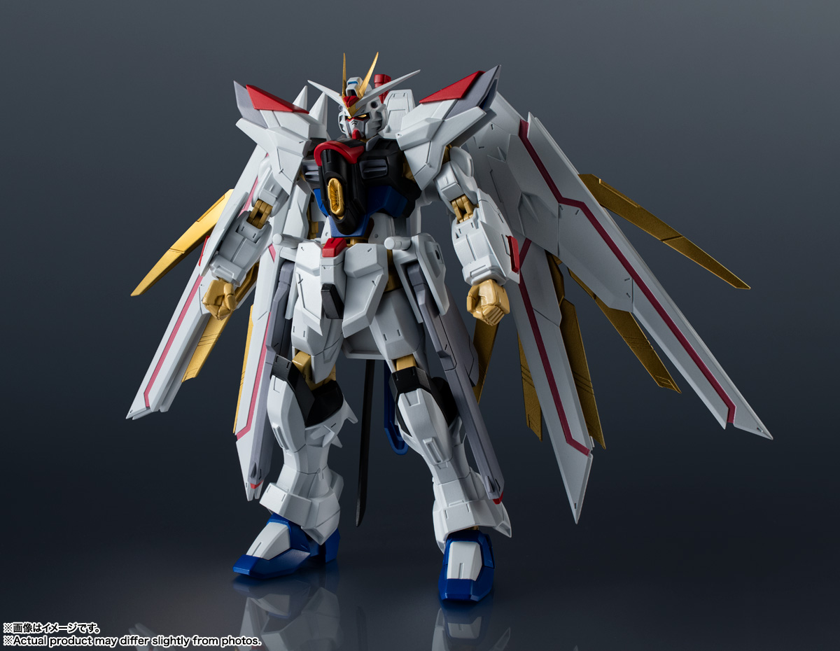 GUNDAM UNIVERSE『ZGMF/A-262PD-P MIGHTY STRIKE FREEDOM GUNDAM』マイティーストライクフリーダムガンダム 可動フィギュア-001