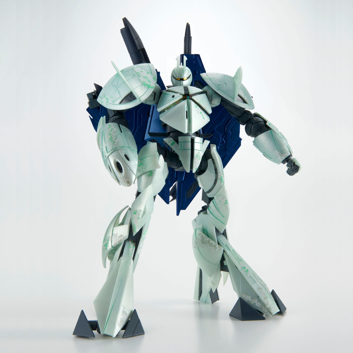 【限定販売】【再販】MG 1/100『∀ガンダム／ターンＸ［ナノスキンイメージ］』プラモデル-004