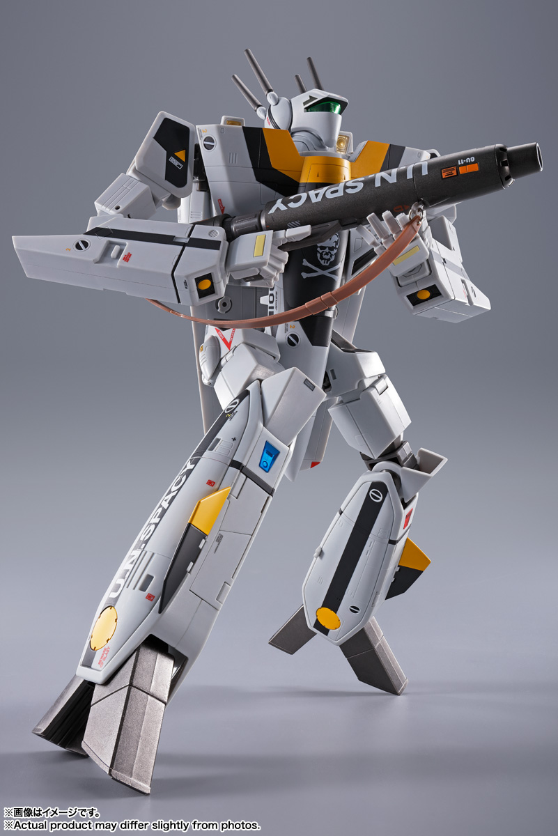 DX超合金『VF-1S バルキリー ロイ・フォッカースペシャル リバイバルVer.』超時空要塞マクロス 可変可動フィギュア-005