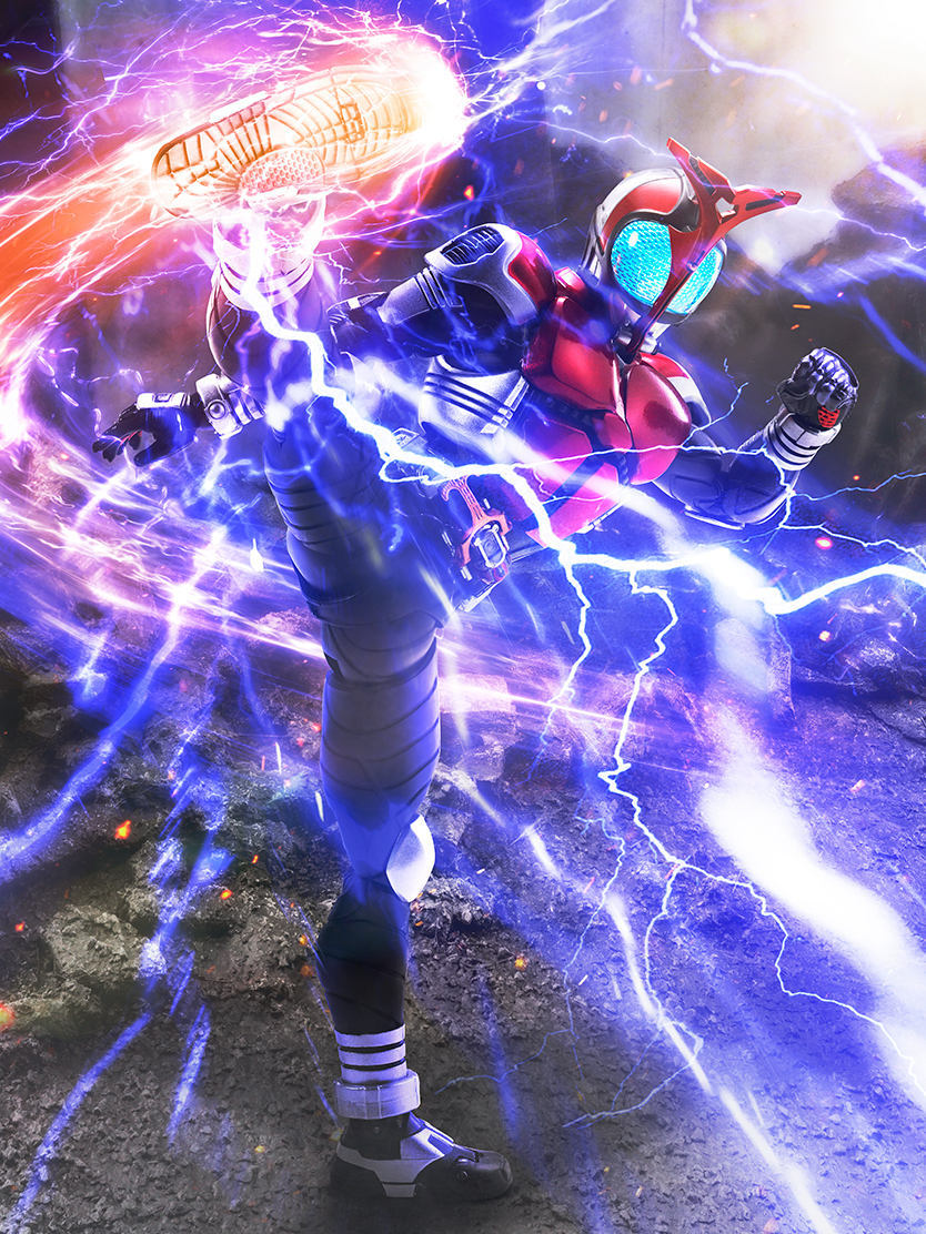 S.H.Figuarts（真骨彫製法）『仮面ライダーカブト ライダーフォーム 20th Anniversary Ver.』可動フィギュア-004