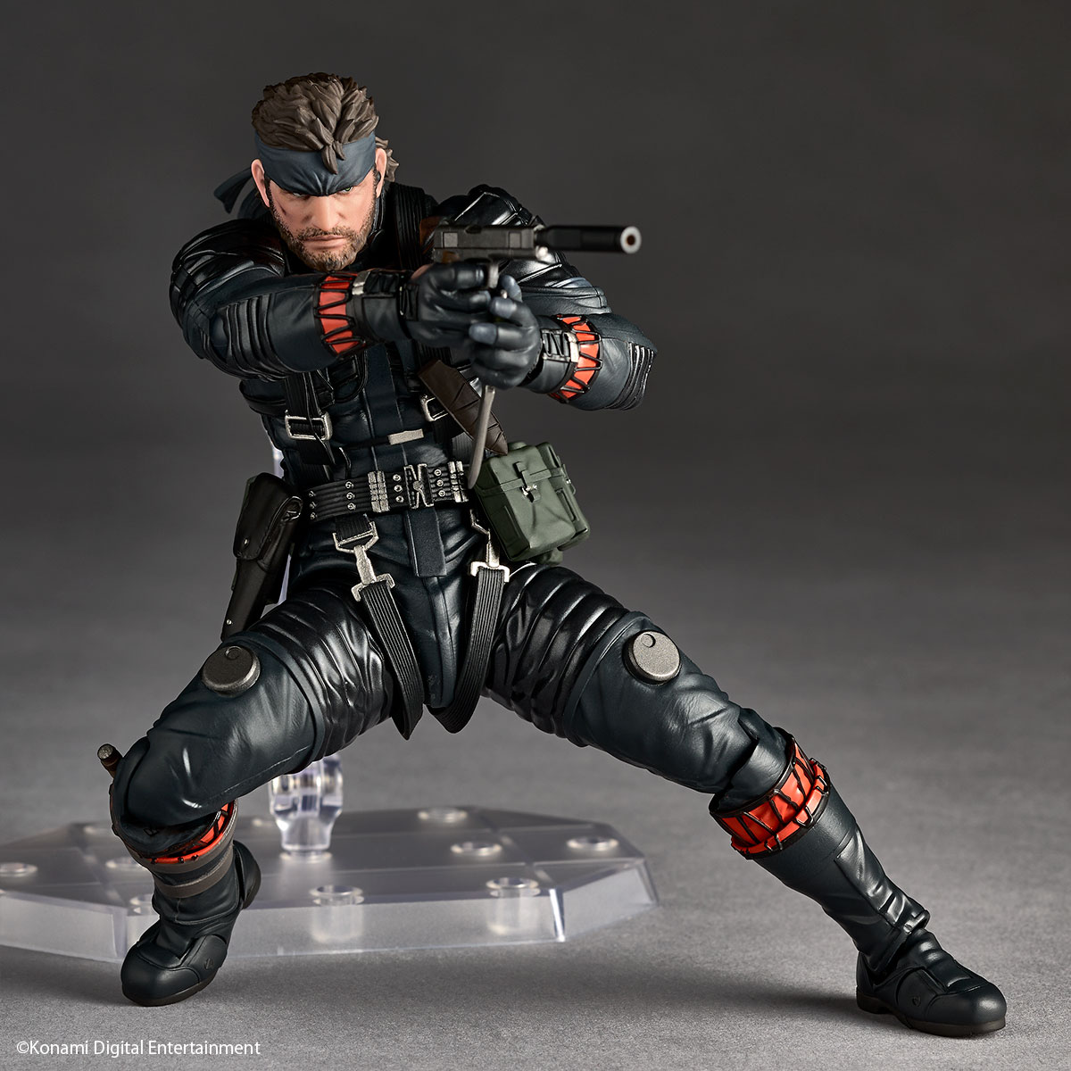 【限定販売】リボルテック アメイジング・ヤマグチ『ネイキッド・スネーク スニーキングスーツ Ver.』METAL GEAR SOLID Δ: SNAKE EATER 可動フィギュア-006